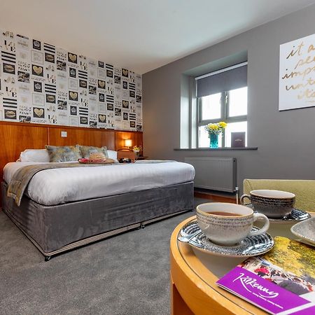 Kilkenny Inn Екстериор снимка