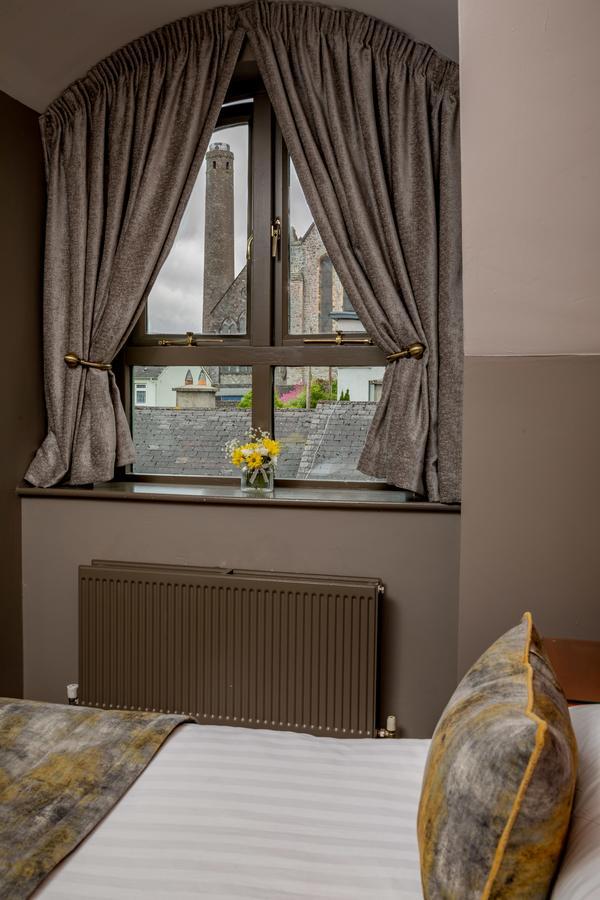 Kilkenny Inn Екстериор снимка